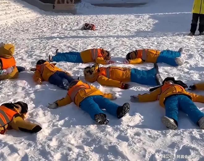 小砂糖橘搭乘铁警快递赶车之旅